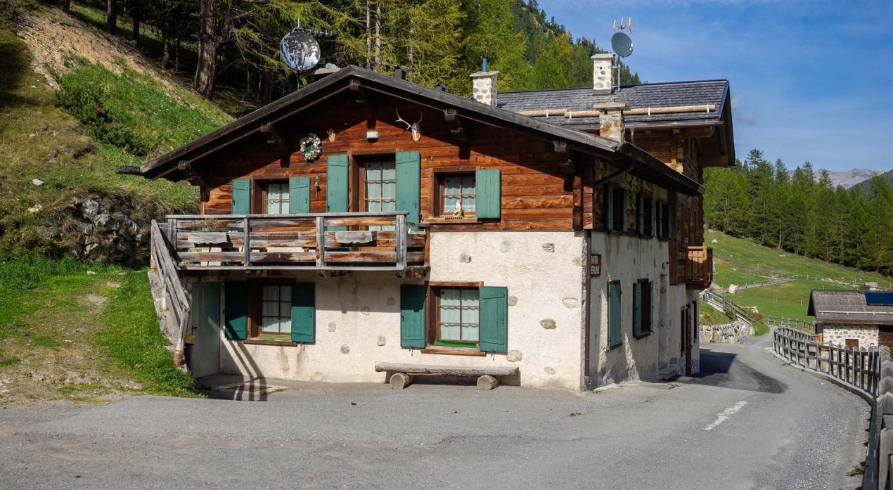 alpine-escape-chalet-baita-stebline-1-002
