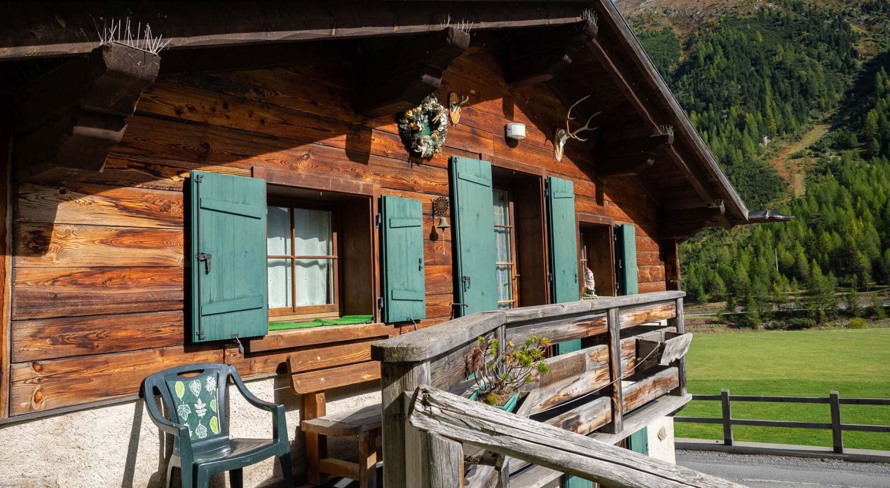 alpine-escape-chalet-baita-stebline-2-003